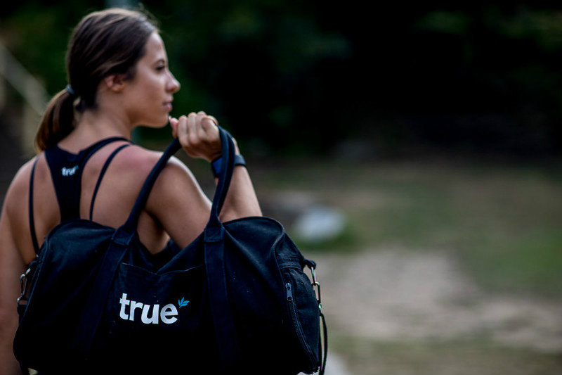 9 Nutrition Tips for the Travelling Athlete