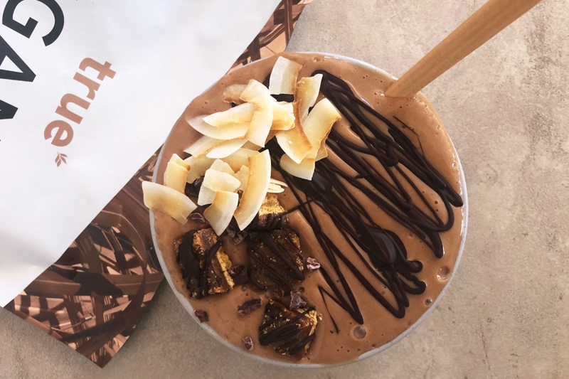 Chocolate Peanut Butter Smoothie Bowl