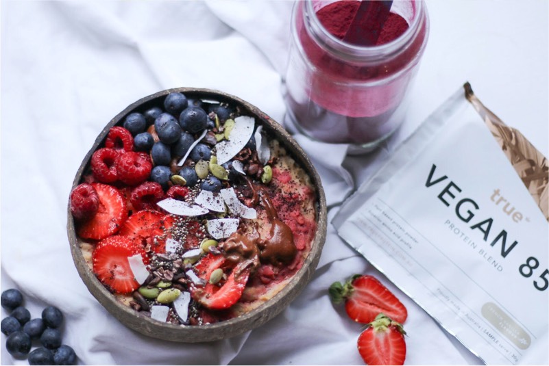 Protein-packed Oats Brekkie Bowl